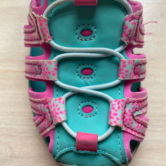 CAT & JACK UGC Toddler size 10 water shoes pink blue adjustable Velcro top back - Picture 8 of 12